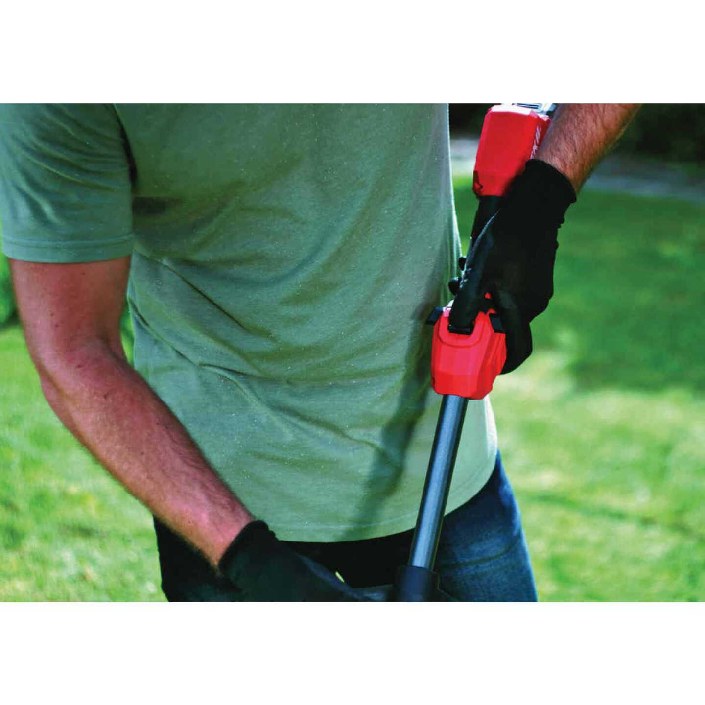 Black & Decker 40V MAX 13 In. Lithium Ion Straight Cordless String Trimmer  With PowerCommand - Town Hardware & General Store